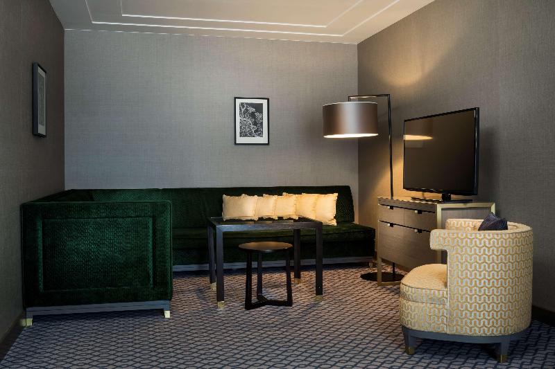 Hilton Vienna Plaza - Oda