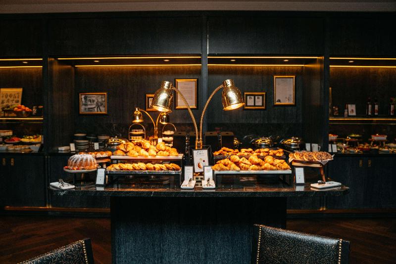 Hilton Vienna Plaza - Restoran