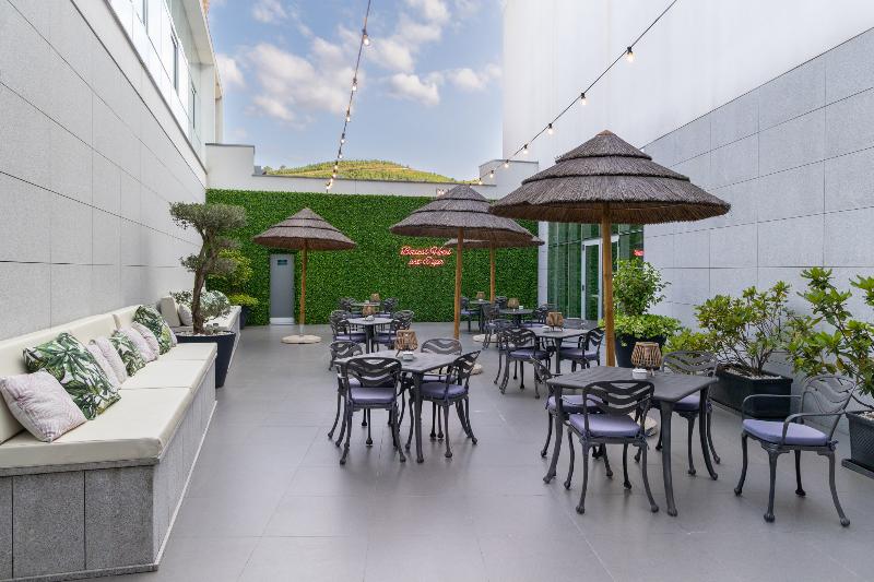 Boticas Hotel - Art & Spa - Teras
