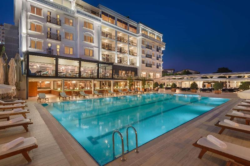 La Quinta By Wyndham Giresun - Havuz