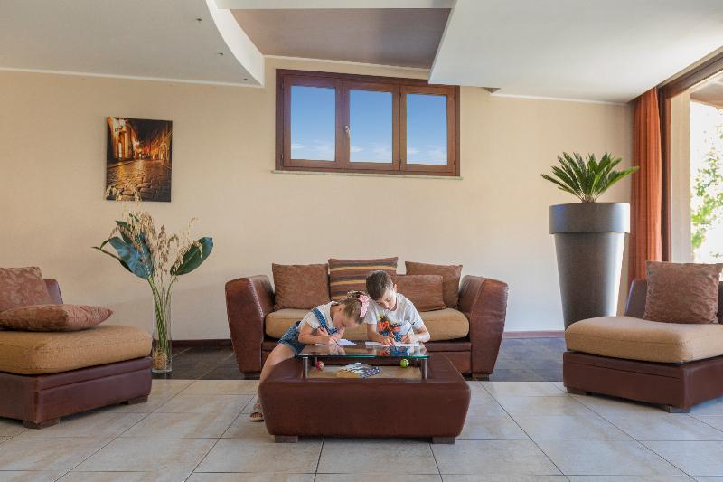 Villa Zina family Resort - Lobi
