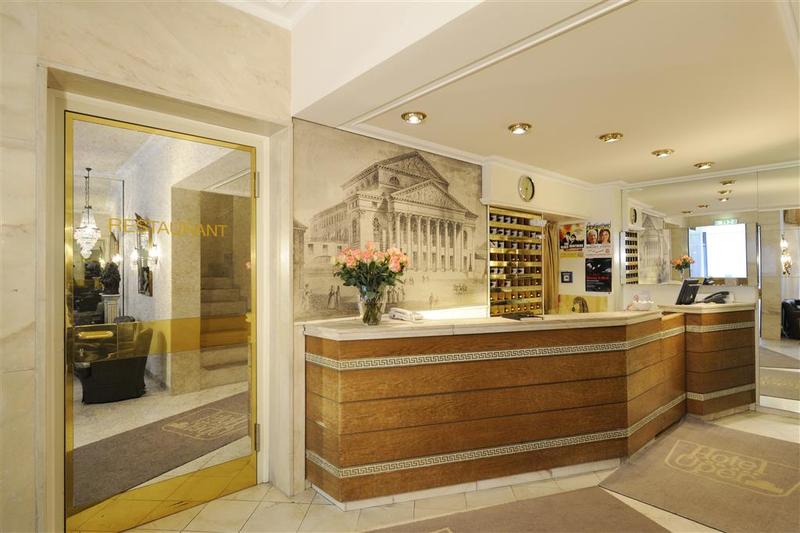 An der Oper - Genel