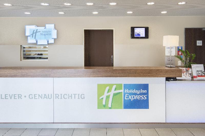 Premier Inn München Airport Ost - Lobi