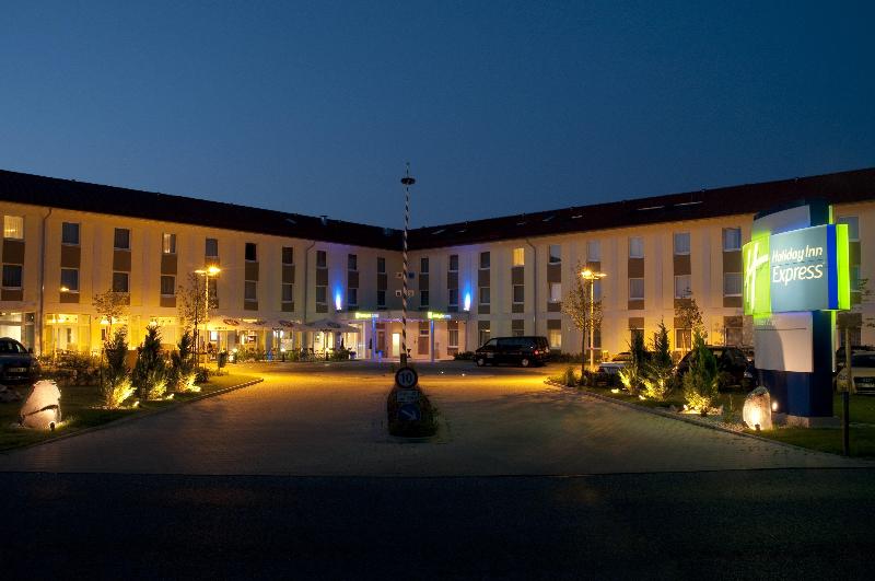 Premier Inn München Airport Ost - Genel