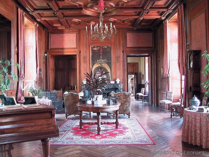Chateau de Jallanges - Les Collectionneurs - Lobi