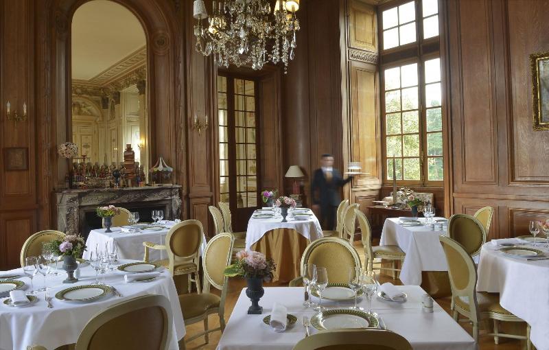 Chateau Colbert - Lobi