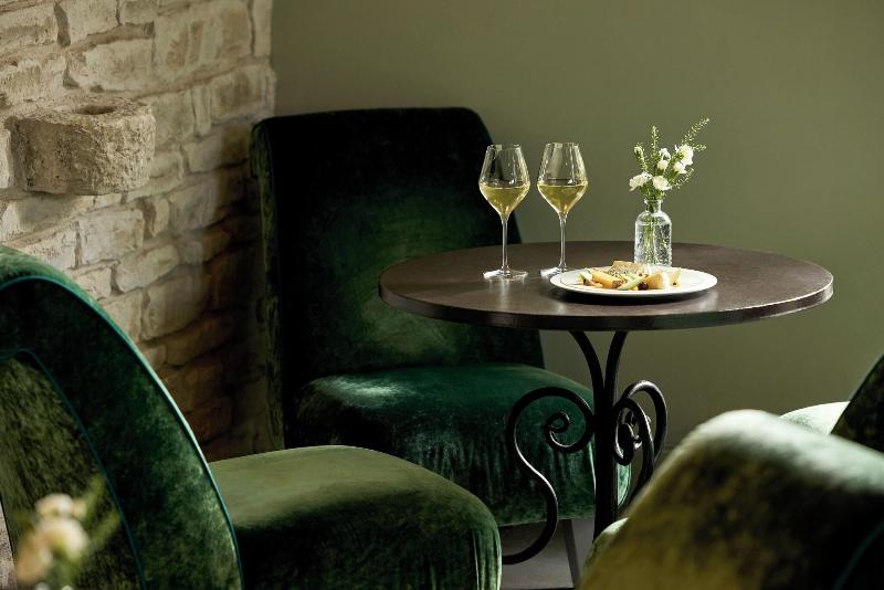 Le Montrachet - Aktivite