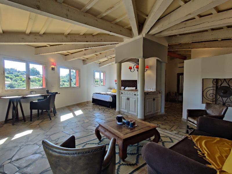 Le Roc e Fiori Hotel - Oda