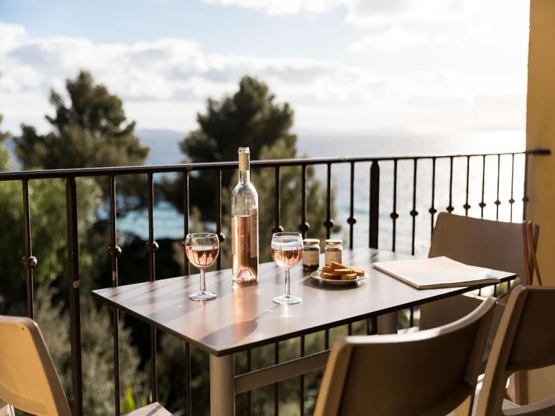 Hotel Le Bailli de Suffren - Oda
