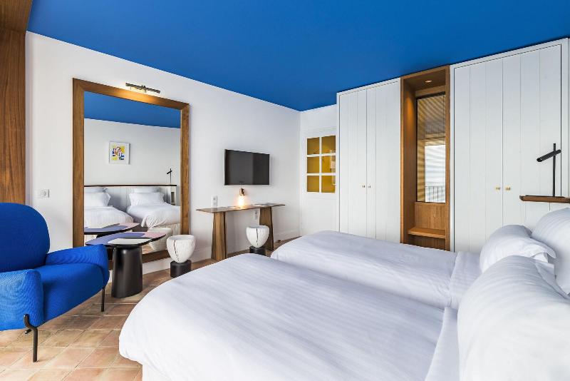 Hotel Le Bailli de Suffren - Oda