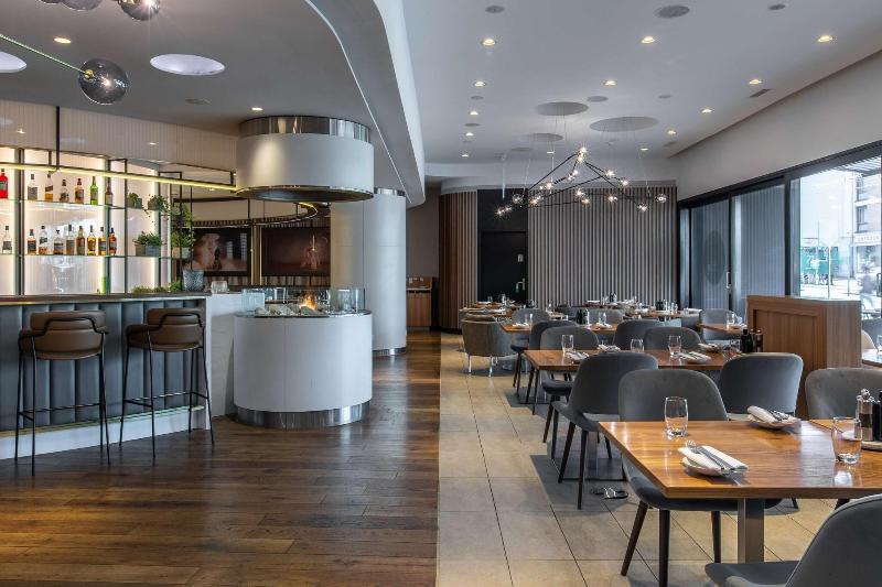 Radisson Blu Hotel - Basel - Bar