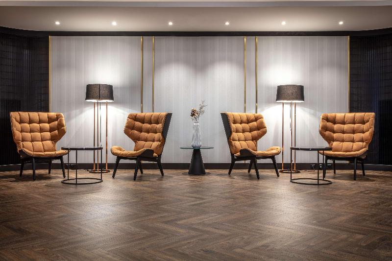 Radisson Blu Hotel - Basel - Lobi