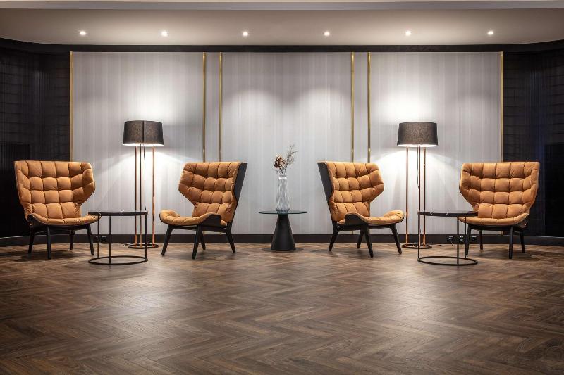 Radisson Blu Hotel - Basel - Lobi