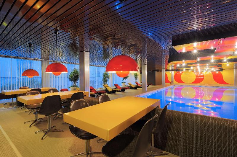 Radisson Blu Hotel - Basel - Genel