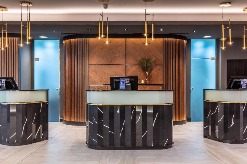 Radisson Blu Hotel - Basel - Genel
