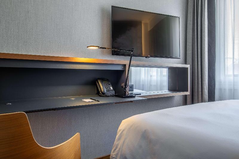 Radisson Blu Hotel - Basel - Oda