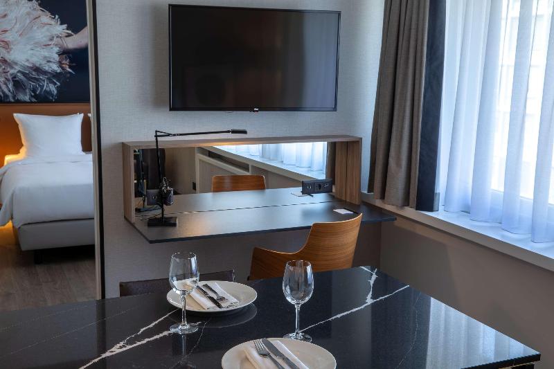Radisson Blu Hotel - Basel - Oda