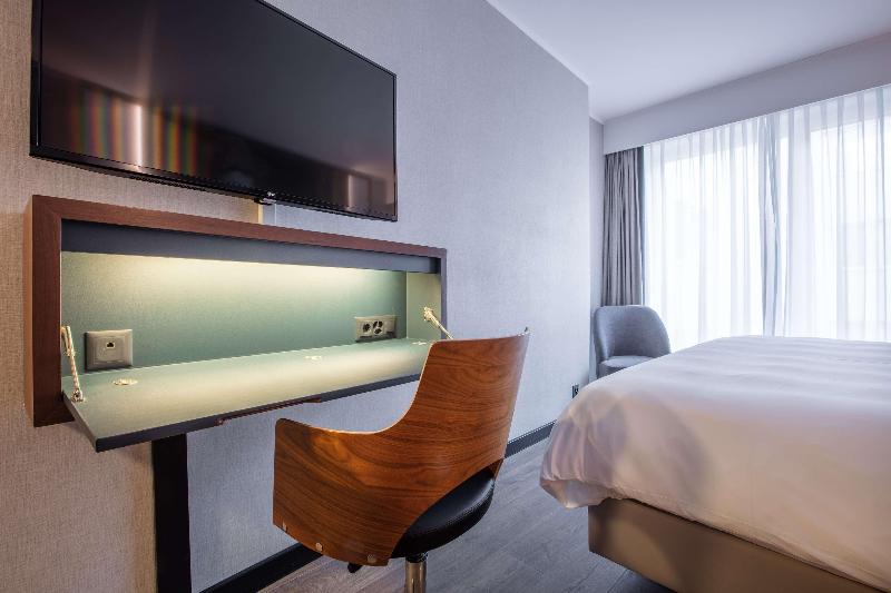 Radisson Blu Hotel - Basel - Oda