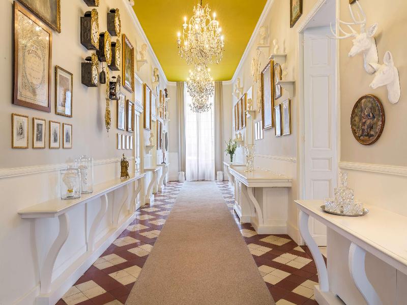 Chateau de Mazan - Handwritten Collection - Lobi