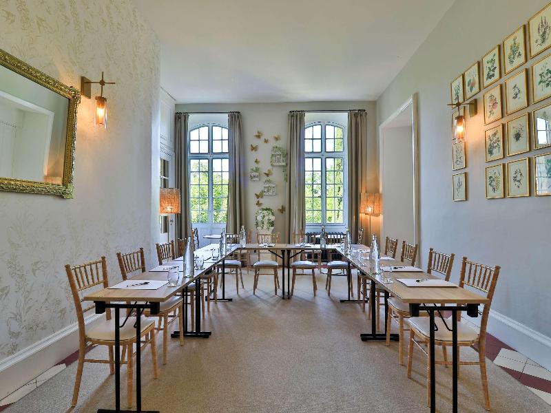 Chateau de Mazan - Handwritten Collection - Toplantı