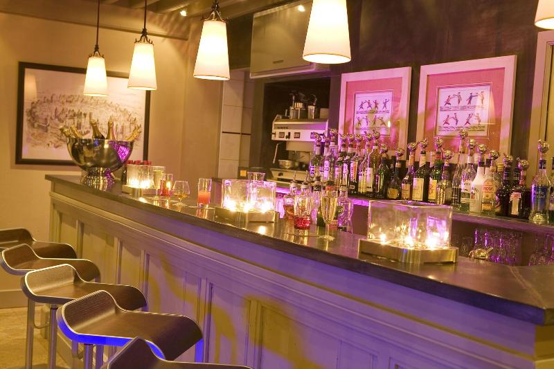 Hotel du Chateau et SPA GEMOLOGY - Bar