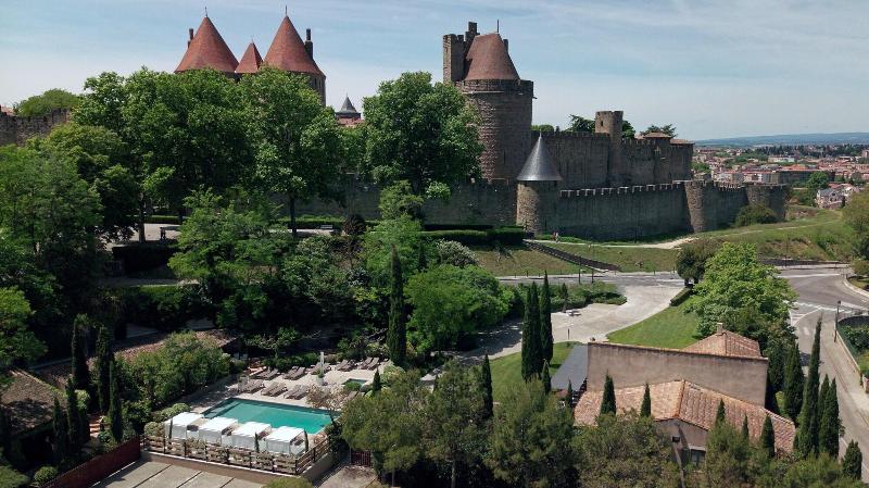 Hotel du Chateau et SPA GEMOLOGY - Genel