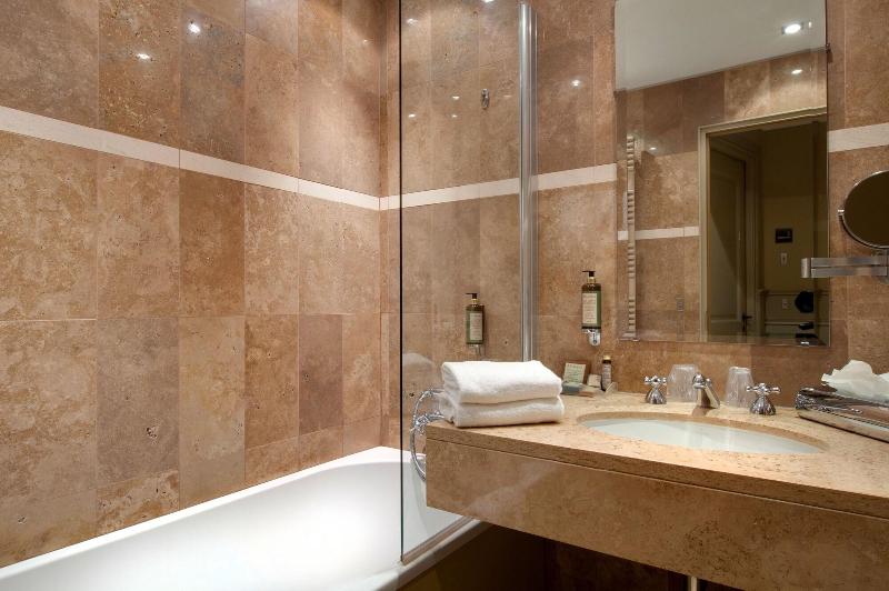Hotel du Chateau et SPA GEMOLOGY - Oda