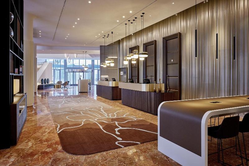 Basel Marriott Hotel - Lobi