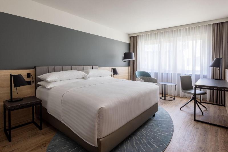 Basel Marriott Hotel - Oda