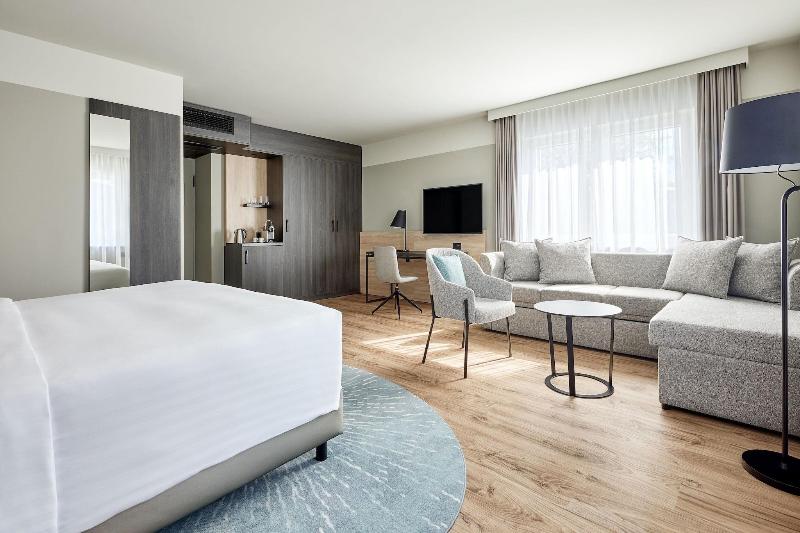 Basel Marriott Hotel - Oda