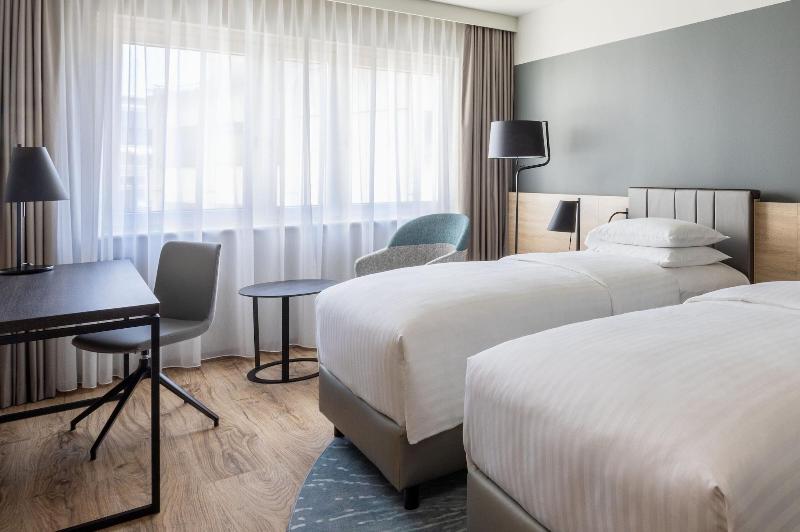 Basel Marriott Hotel - Oda