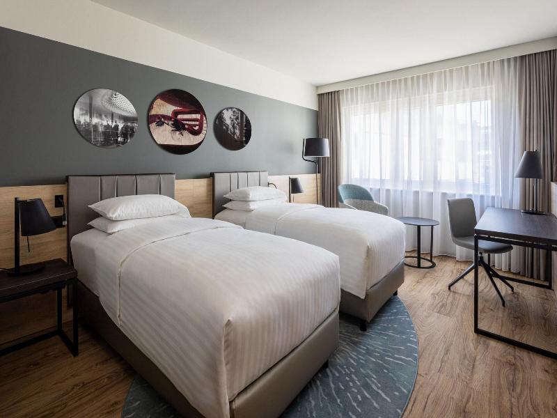 Basel Marriott Hotel - Oda