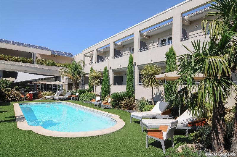 Logis Hotel La Fauceille - Havuz
