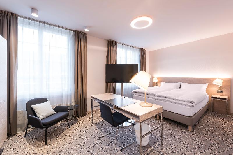 Hotel Savoy - Oda