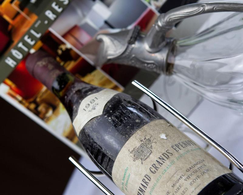 Hotel Restaurant BAUD - Bar