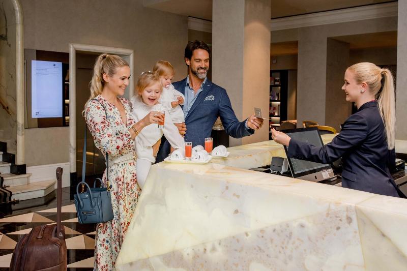 Hotel Schweizerhof Bern & Spa - Lobi
