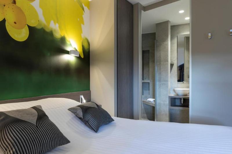 Auberge de Clochemerle Hôtel & Restaurant - Oda