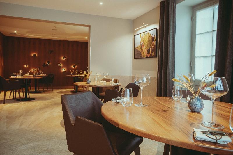 Auberge de Clochemerle Hôtel & Restaurant - Restoran