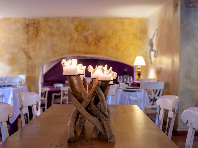 Chateau des Ducs de Joyeuse BW Signature Collectio - Restoran