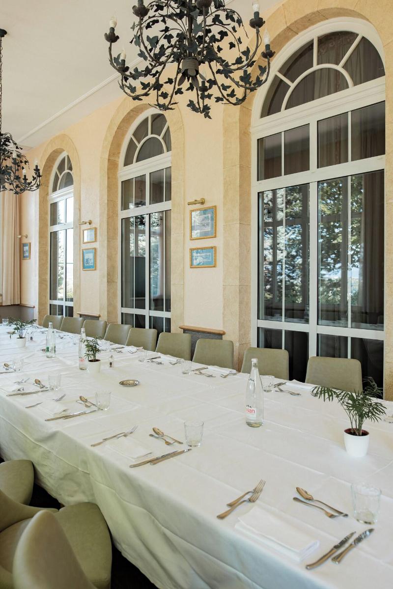Chateau des Comtes de Challes - Restoran