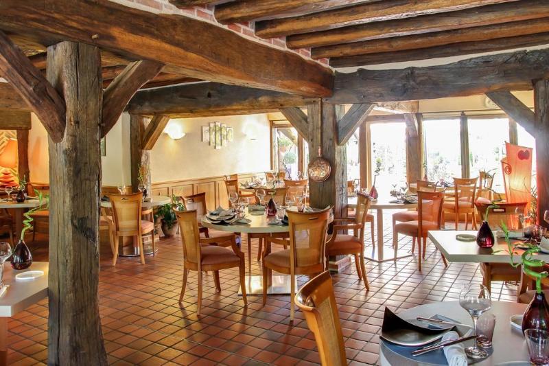 Auberge Du Cheval Blanc - Les Collectionneurs - Genel