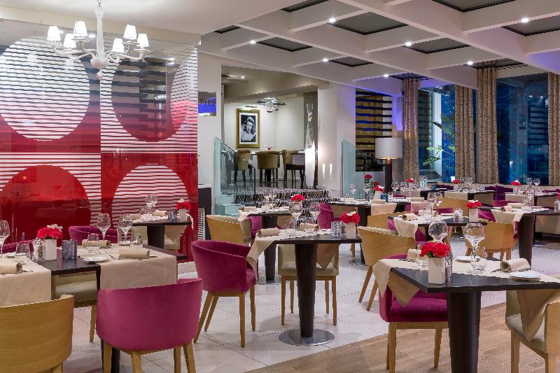 N'vY Manotel - Restoran