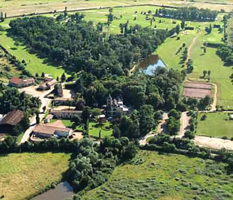 Le Chateau de Champlong - Genel