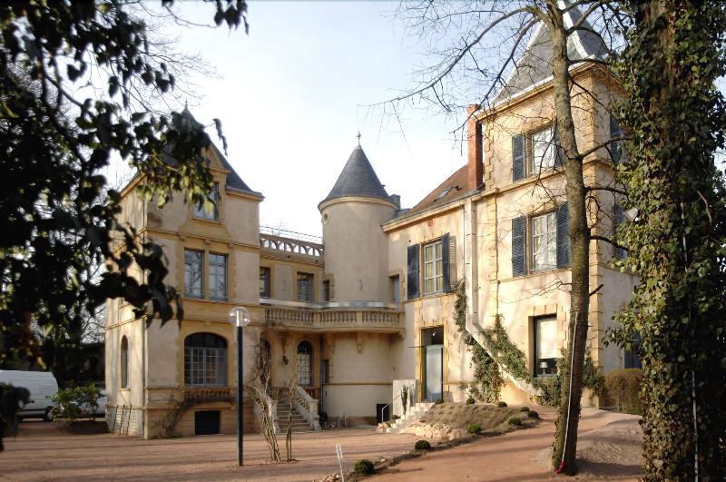 Le Chateau de Champlong - Genel