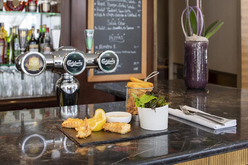 Warwick Geneva - Bar