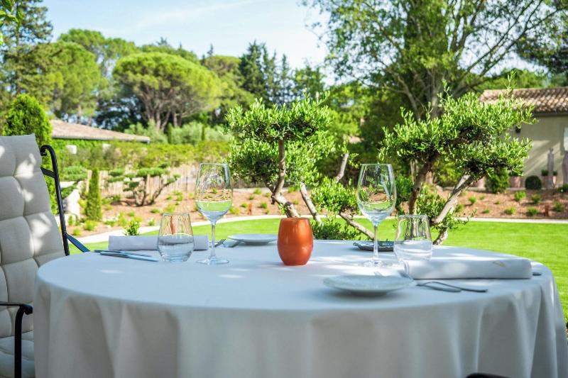 Hotel Le Vallon de Valrugues Spa - Teras