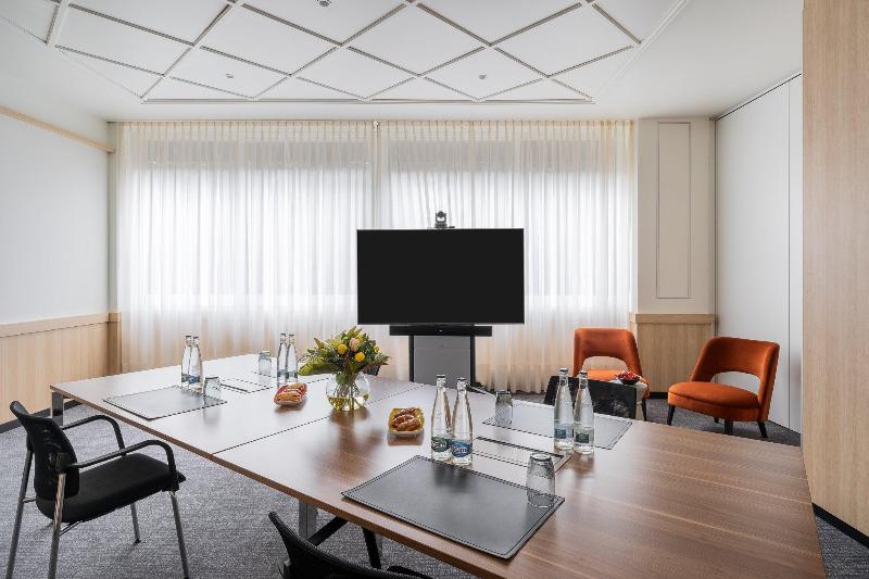 Crowne Plaza Geneva - Toplantı