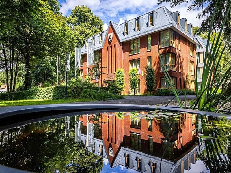 Hof Van Putten - Genel
