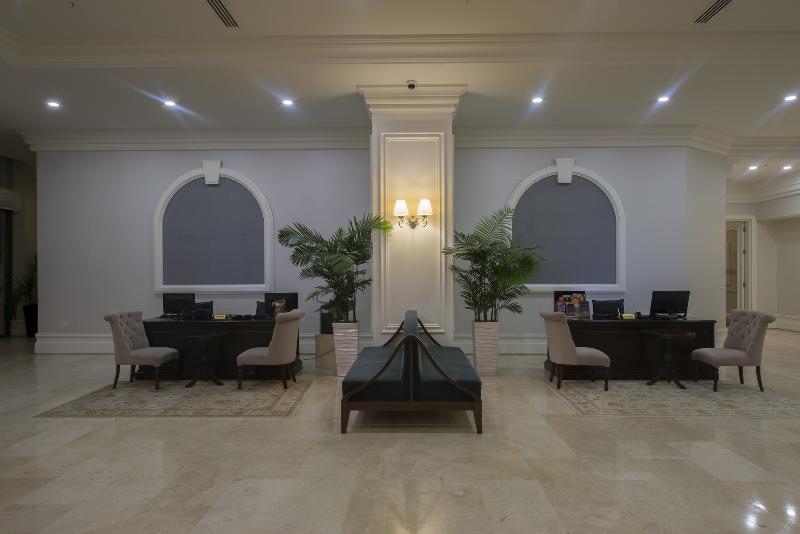 Vialand Palace Hotel - Lobi