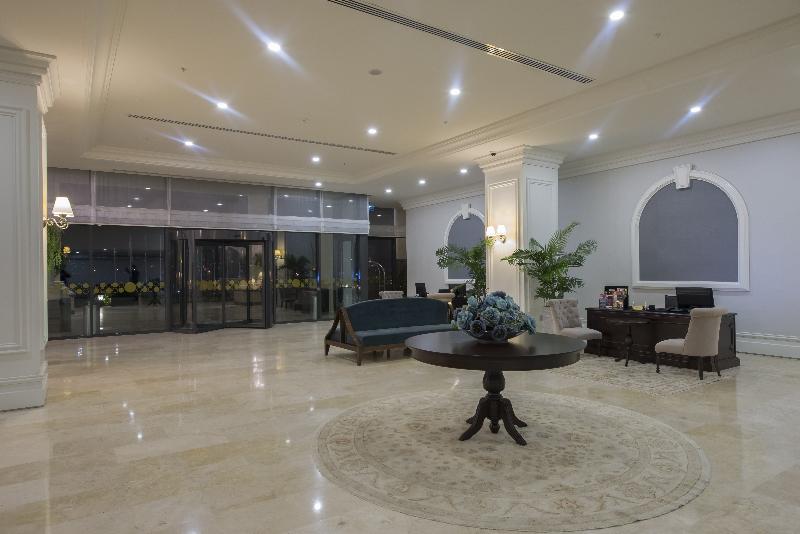 Vialand Palace Hotel - Lobi